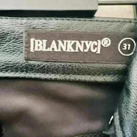 BLANKNYC 31 Womens Faux Leather Bold Mob Wife Body Con Dancing Flirty Retro Pant - Picture 2 of 11